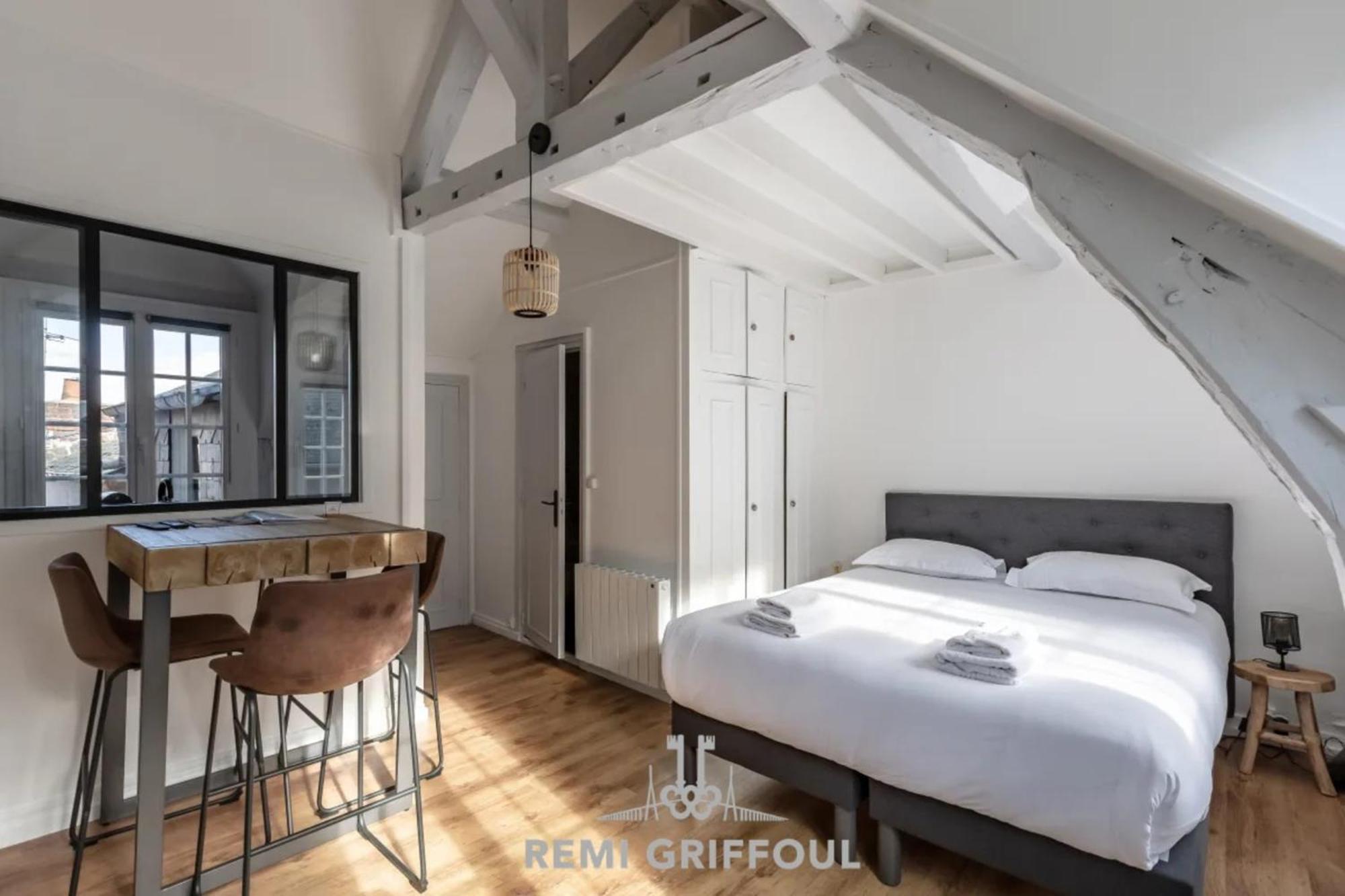 La Capucine Lovely Studio City Center Honfleur Exterior photo